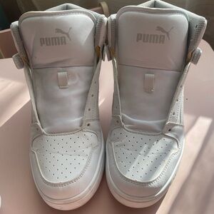 PUMA All White High Top Sneakers kids Size 6C – Clean
